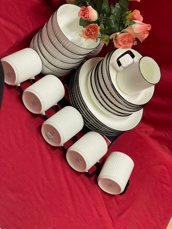 Concise Ceramic Dinner Set